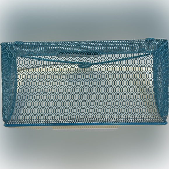 NEW VTG MAGNETIC LOCKER BASKET BLUE TEAL SCHOOL GYM WORK WORKOUT ORGANIZE STYLE - Picture 5 of 9